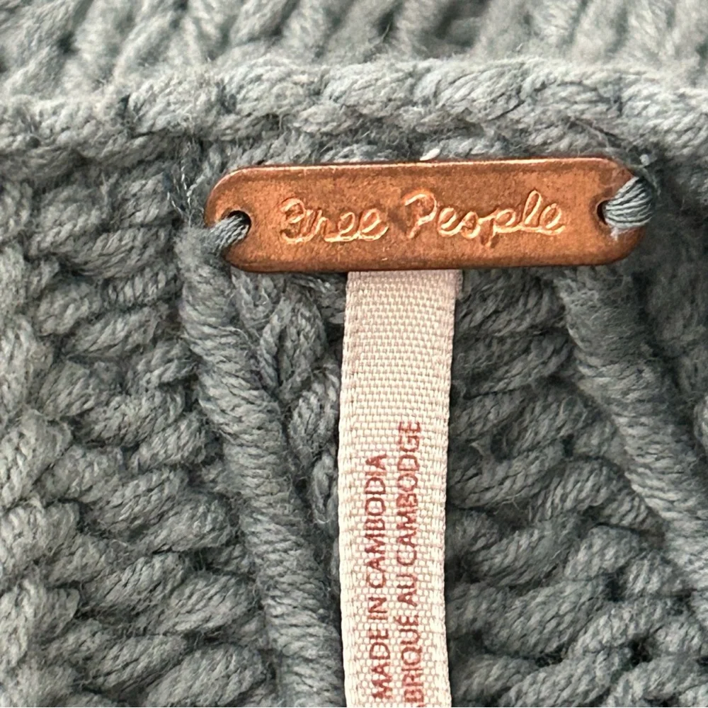 Free People Sandre Sweater Womens‎ Large Green Oversized Cable Knit Boho Cozy